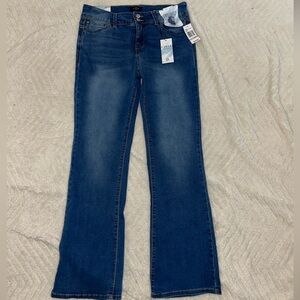 NWT Curve Appeal Curve Creator High Rise Boot Cut Jeans - SIZE 12 / 31 WAIST